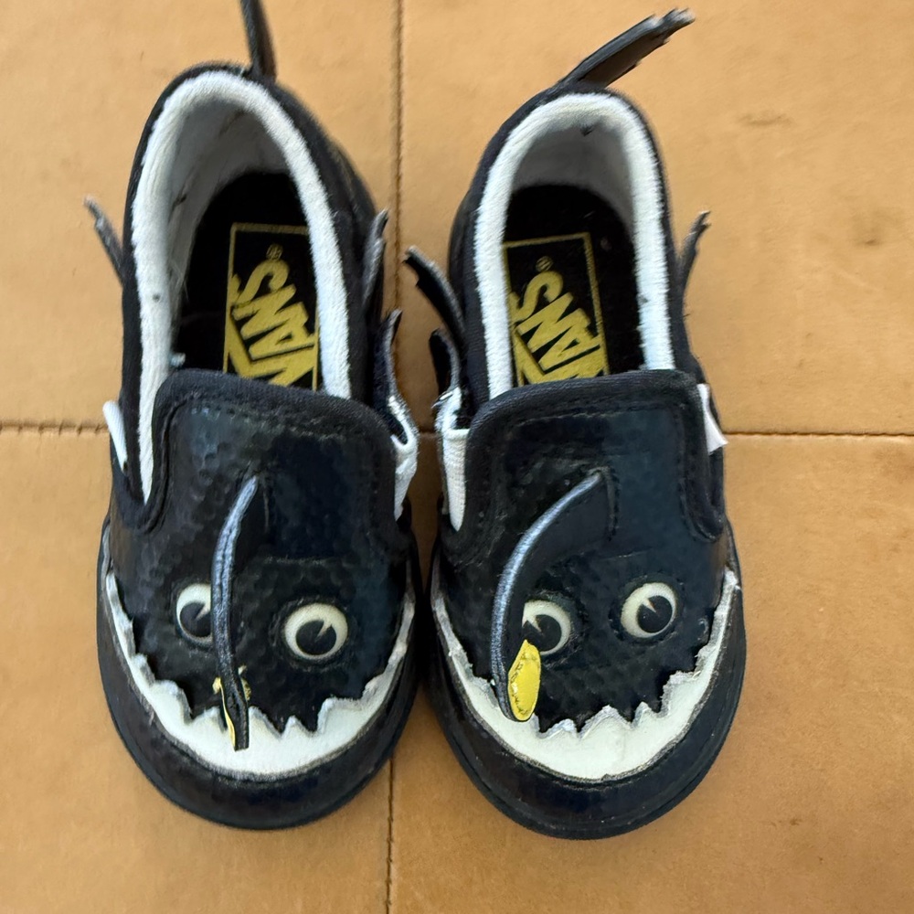 Vans Angler Fish Glow in the Dark Sneaker 5